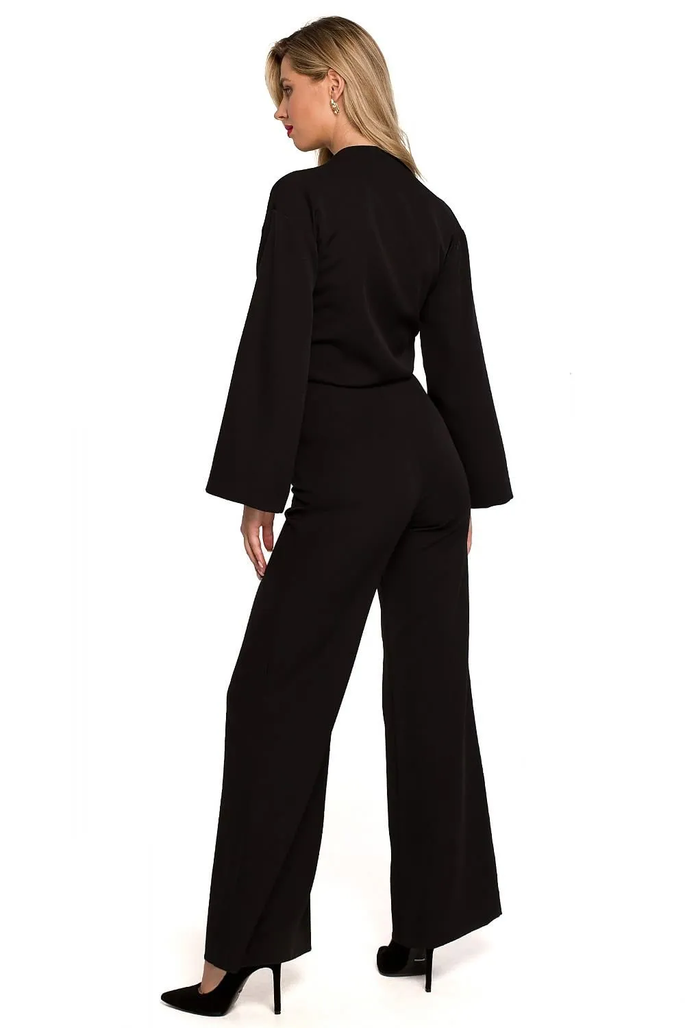 Chic Wide-Legged Jumpsuit with Flared Sleeves