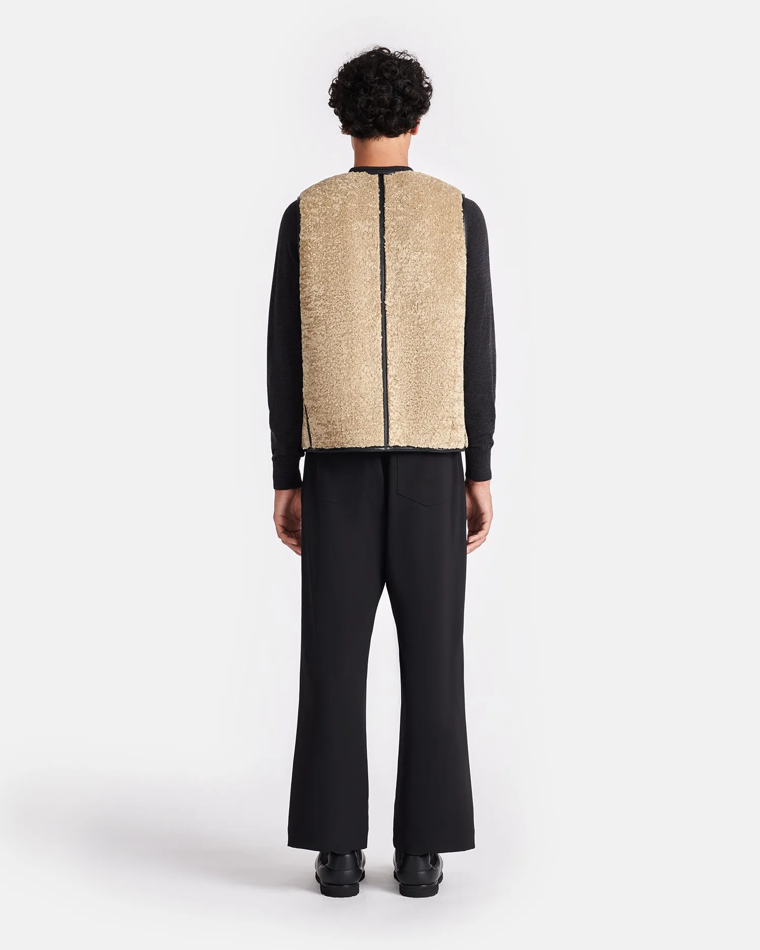 Leevi - Reversible Bonded Shearling Vest - Cornstalk/Black