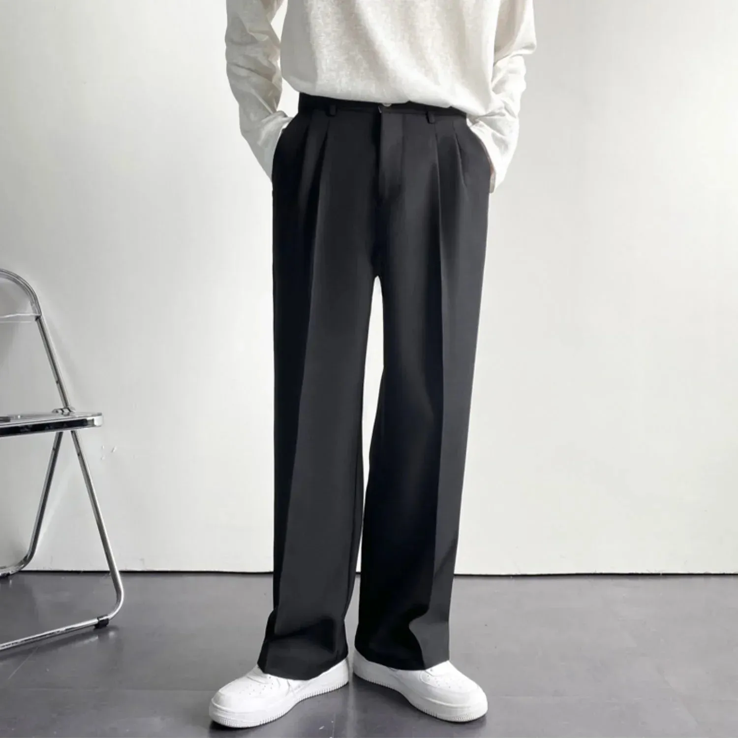 The Men's Room Paris Pants